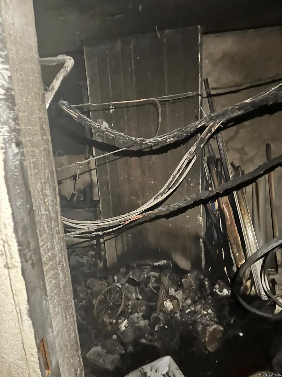 Yasamalda yanğın baş verən binanın elektrik şaxtasından