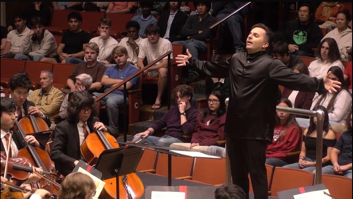 Отрывок из балета «Читра» маэстро Ниязи исполнен в США