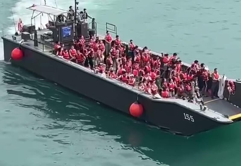 В Сингапуре проходит выставка военно-морского флота