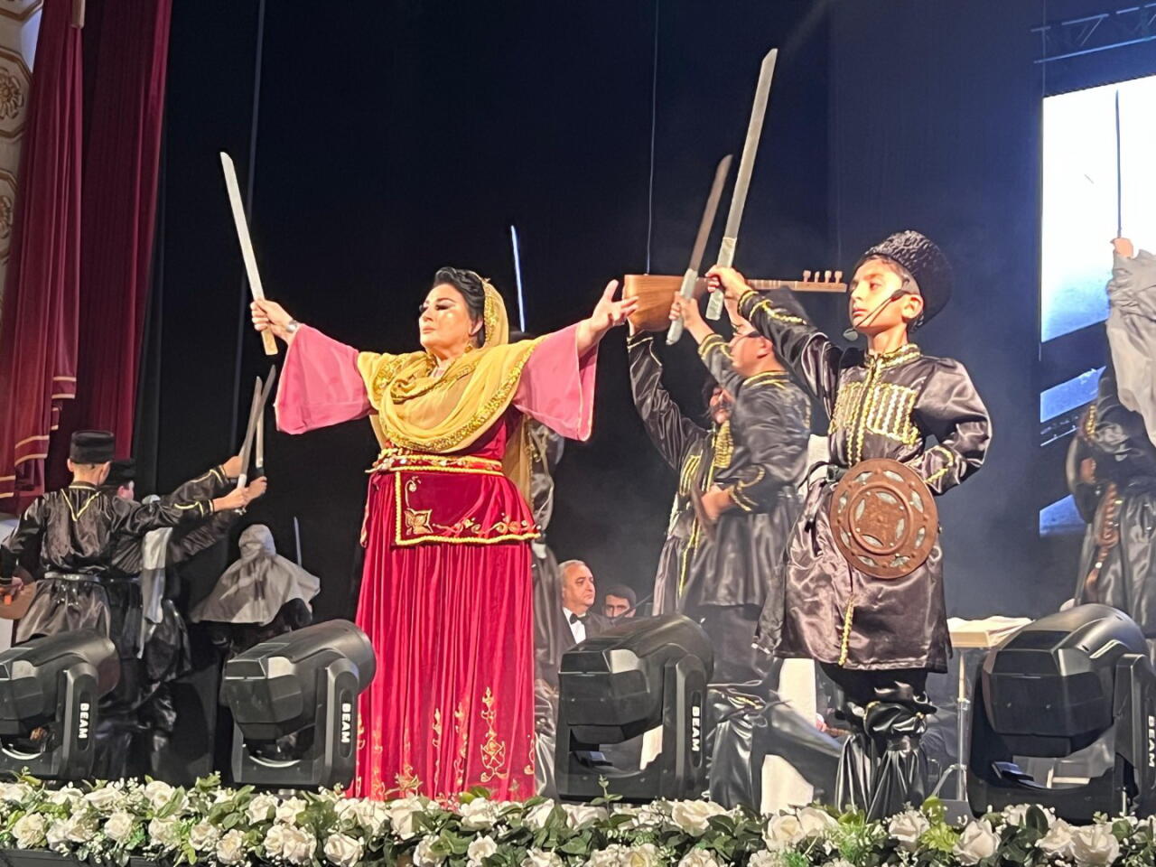 Состоялся грандиозный концерт Академии творчества Айбениз Гашимовой, посвященный 140-летию Узеира Гаджибейли