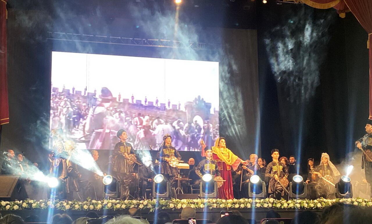 Состоялся грандиозный концерт Академии творчества Айбениз Гашимовой, посвященный 140-летию Узеира Гаджибейли