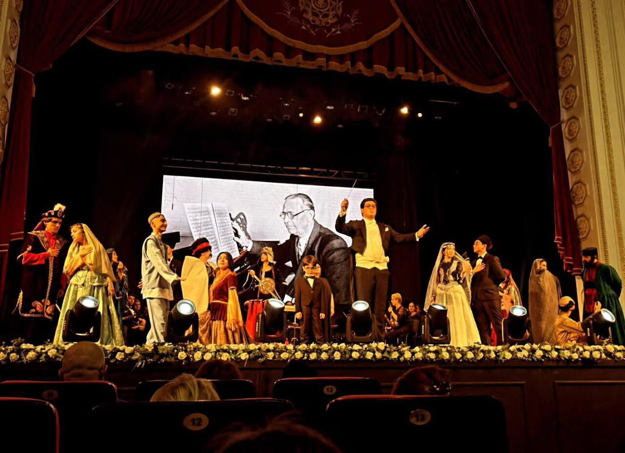 Состоялся грандиозный концерт Академии творчества Айбениз Гашимовой, посвященный 140-летию Узеира Гаджибейли