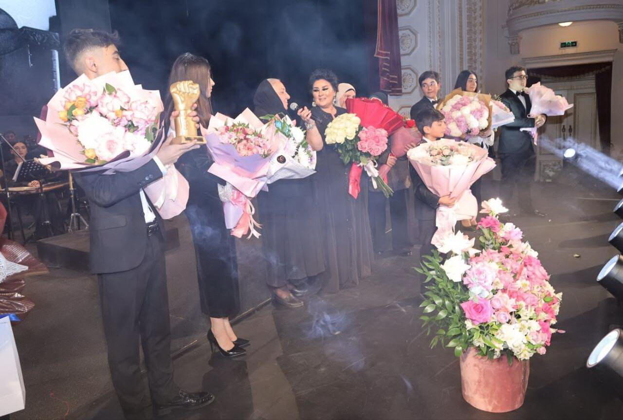 Состоялся грандиозный концерт Академии творчества Айбениз Гашимовой, посвященный 140-летию Узеира Гаджибейли