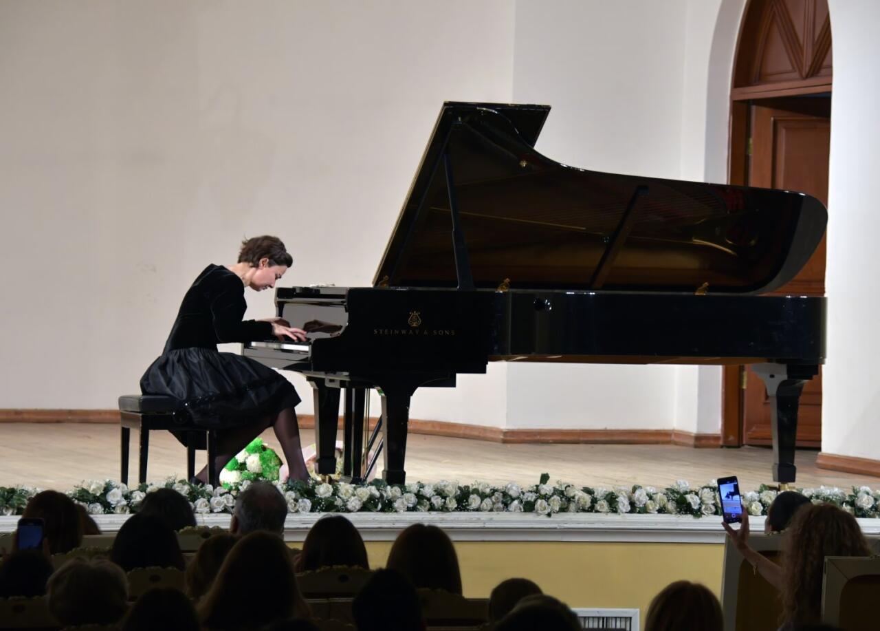 Вечерний Баку в классике