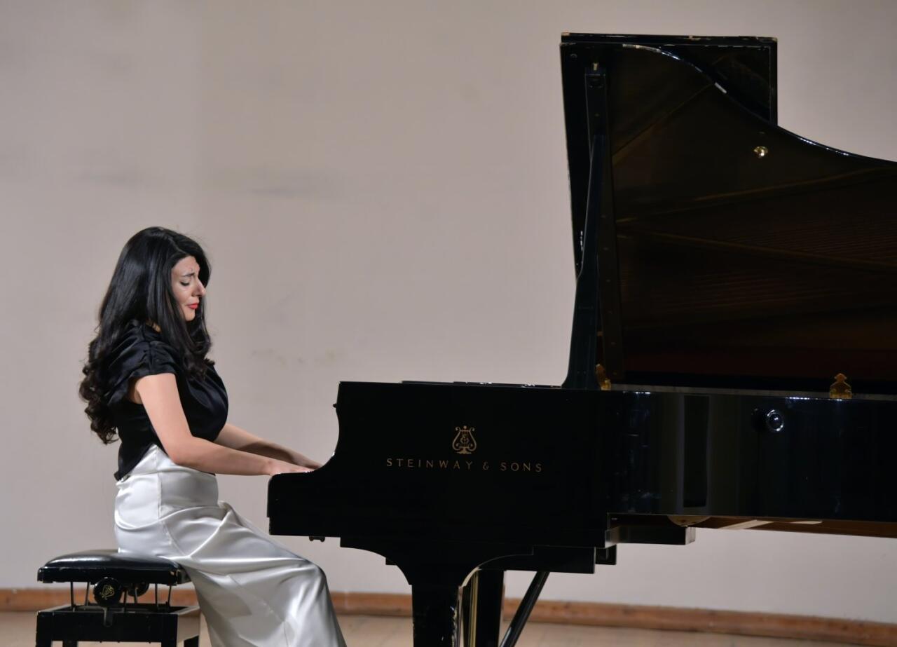 Вечерний Баку в классике