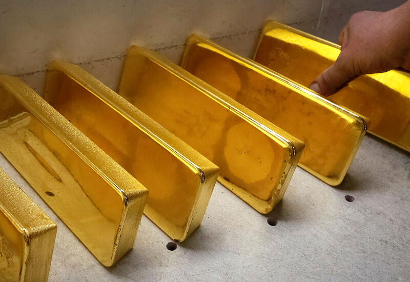 Женщина с деменцией случайно выкинула золотые слитки сына