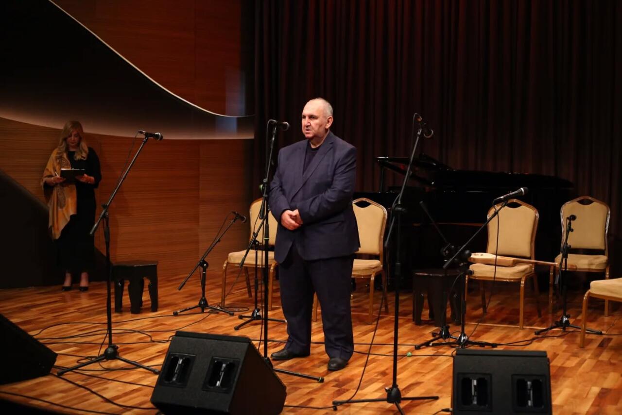 В Баку прошел концерт мастеров тюркского мира, посвященный 150-летию Калвалы Али Деде