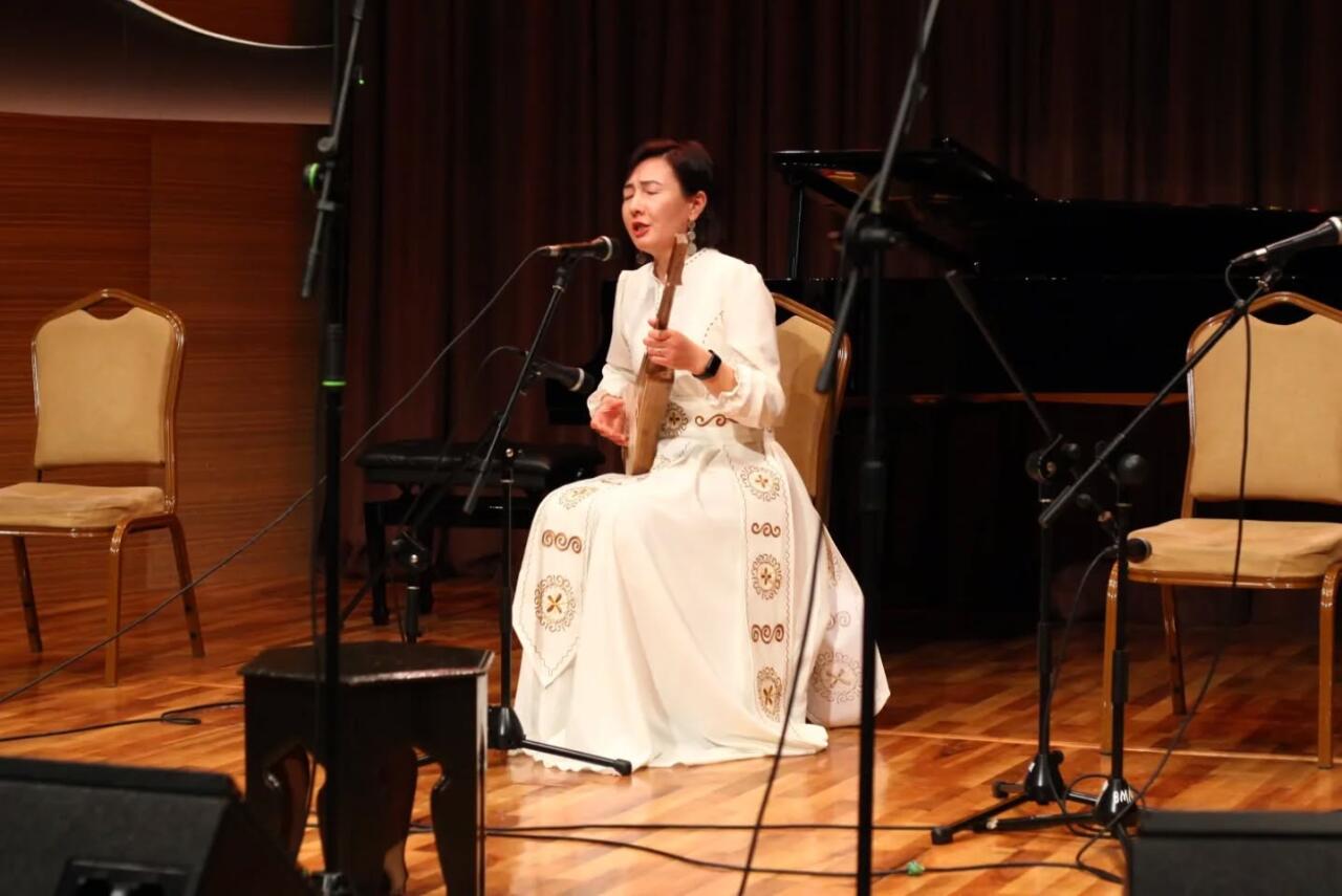 В Баку прошел концерт мастеров тюркского мира, посвященный 150-летию Калвалы Али Деде