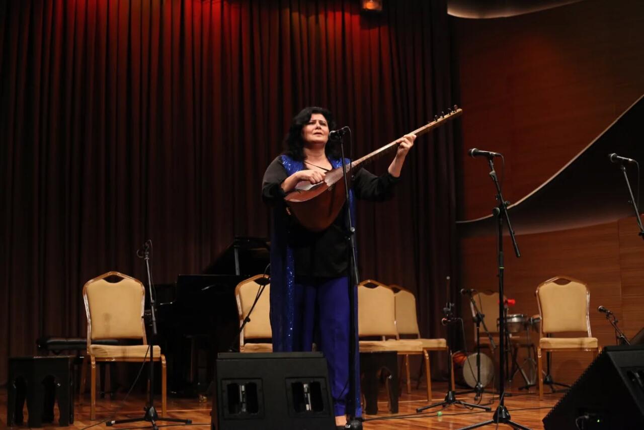 В Баку прошел концерт мастеров тюркского мира, посвященный 150-летию Калвалы Али Деде