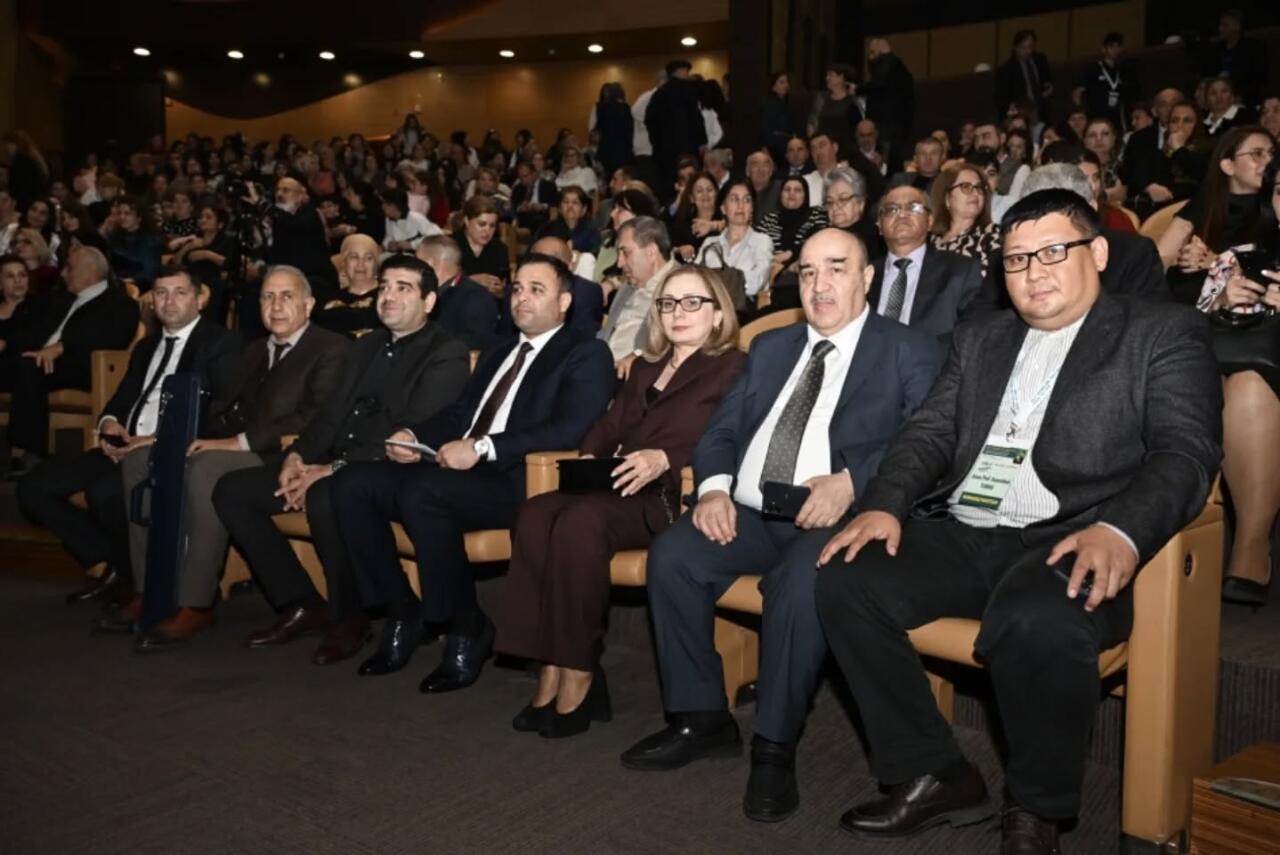 В Баку прошел концерт мастеров тюркского мира, посвященный 150-летию Калвалы Али Деде