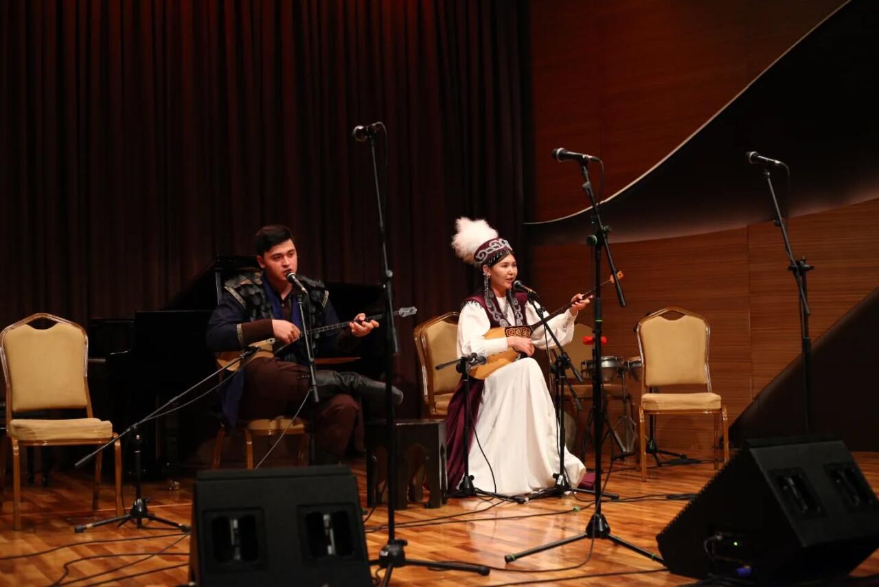 В Баку прошел концерт мастеров тюркского мира, посвященный 150-летию Калвалы Али Деде