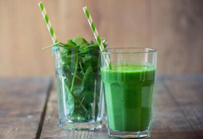 Названы продукты с более высоким содержанием железа, чем в шпинате