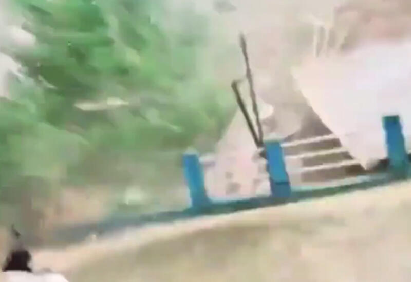 Оползень убил 4 человек в Индонезии