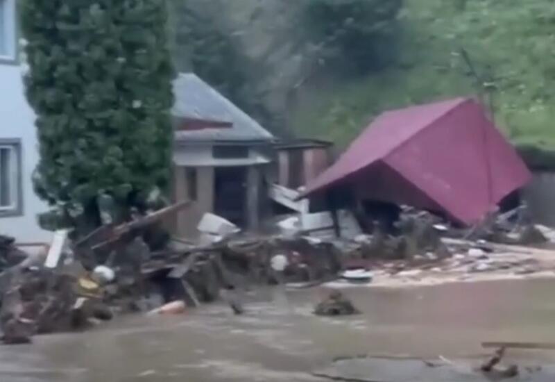 Tailandda bu səbəbdən fövqəladə vəziyyət rejimi elan olunub