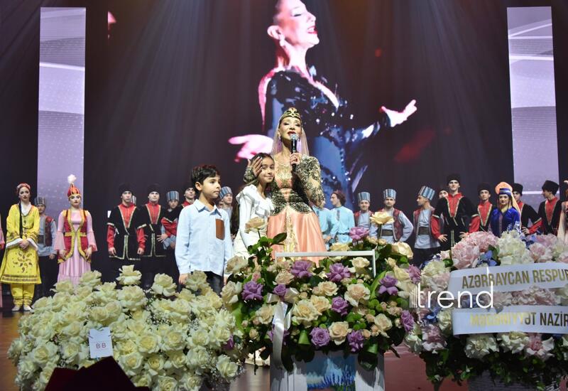 Феерический юбилей Тараны Мурадовой во Дворце Гейдара Алиева