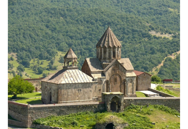 Названо число зарегистрированных в Кяльбаджаре историко-культурных памятников