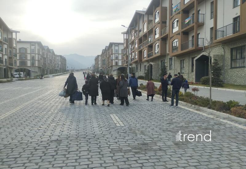 Növbəti köç karvanı Kəlbəcər şəhərinə çatıb