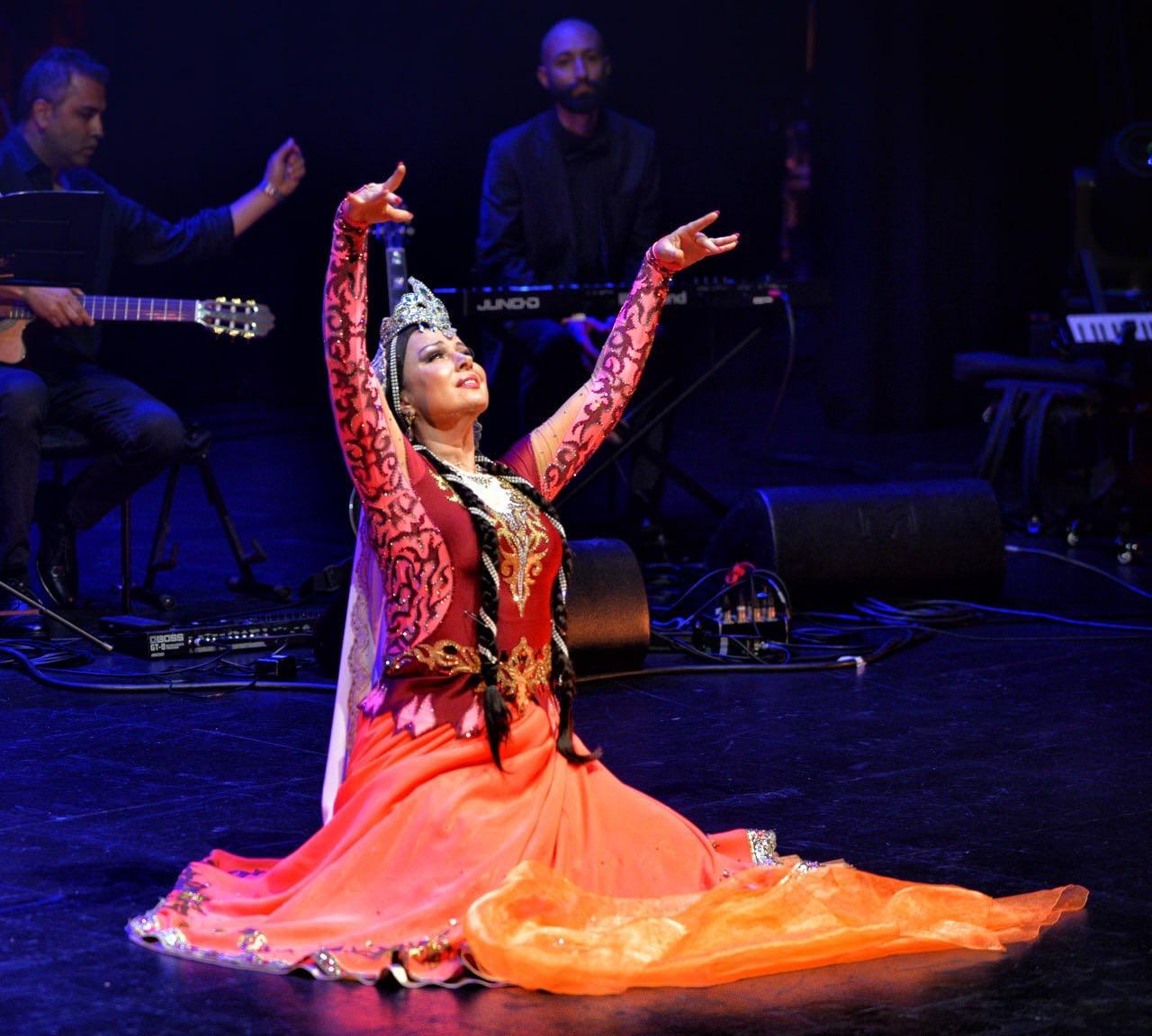 В Брисбене прошел концерт азербайджанской музыкальной группы AYTAY