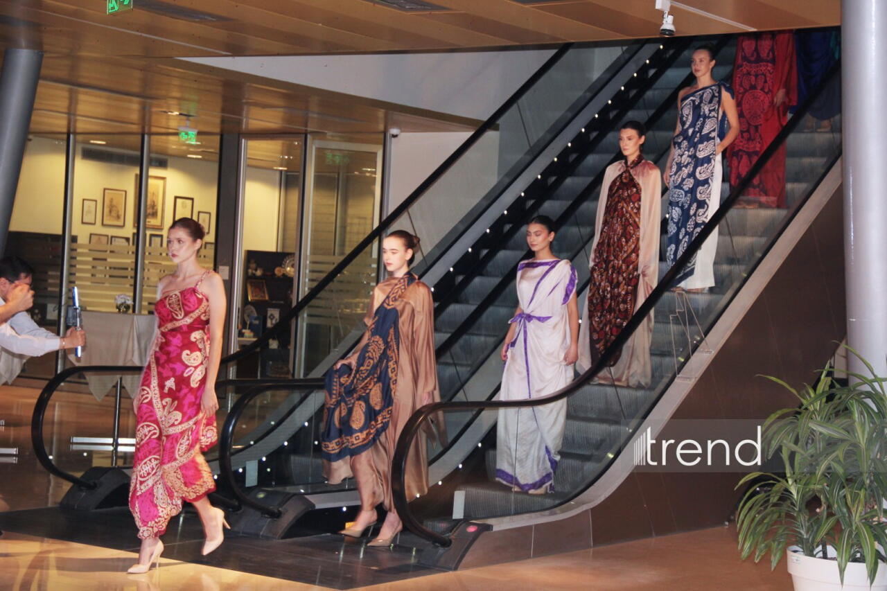 Азербайджанский музей ковра и Гюльнара Халилова представили "Новую историю кялагаи"