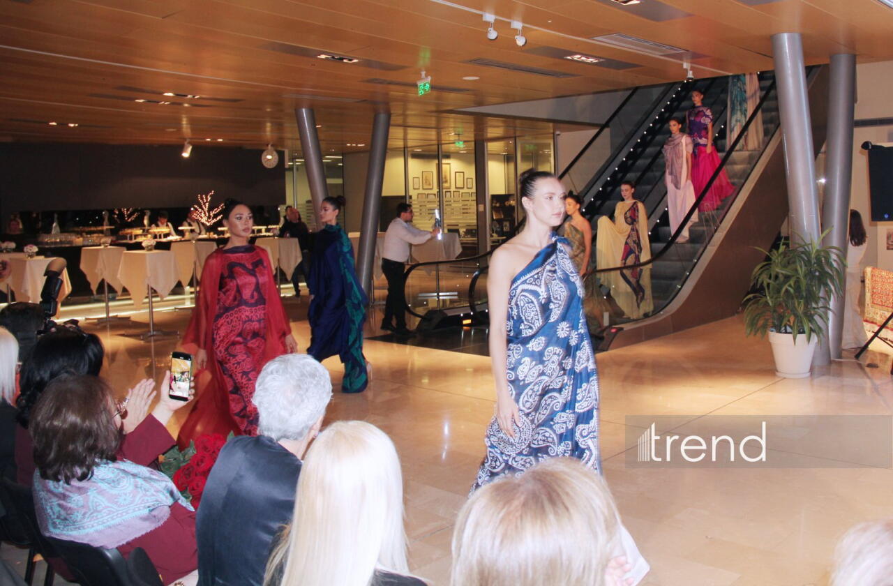 Азербайджанский музей ковра и Гюльнара Халилова представили "Новую историю кялагаи"