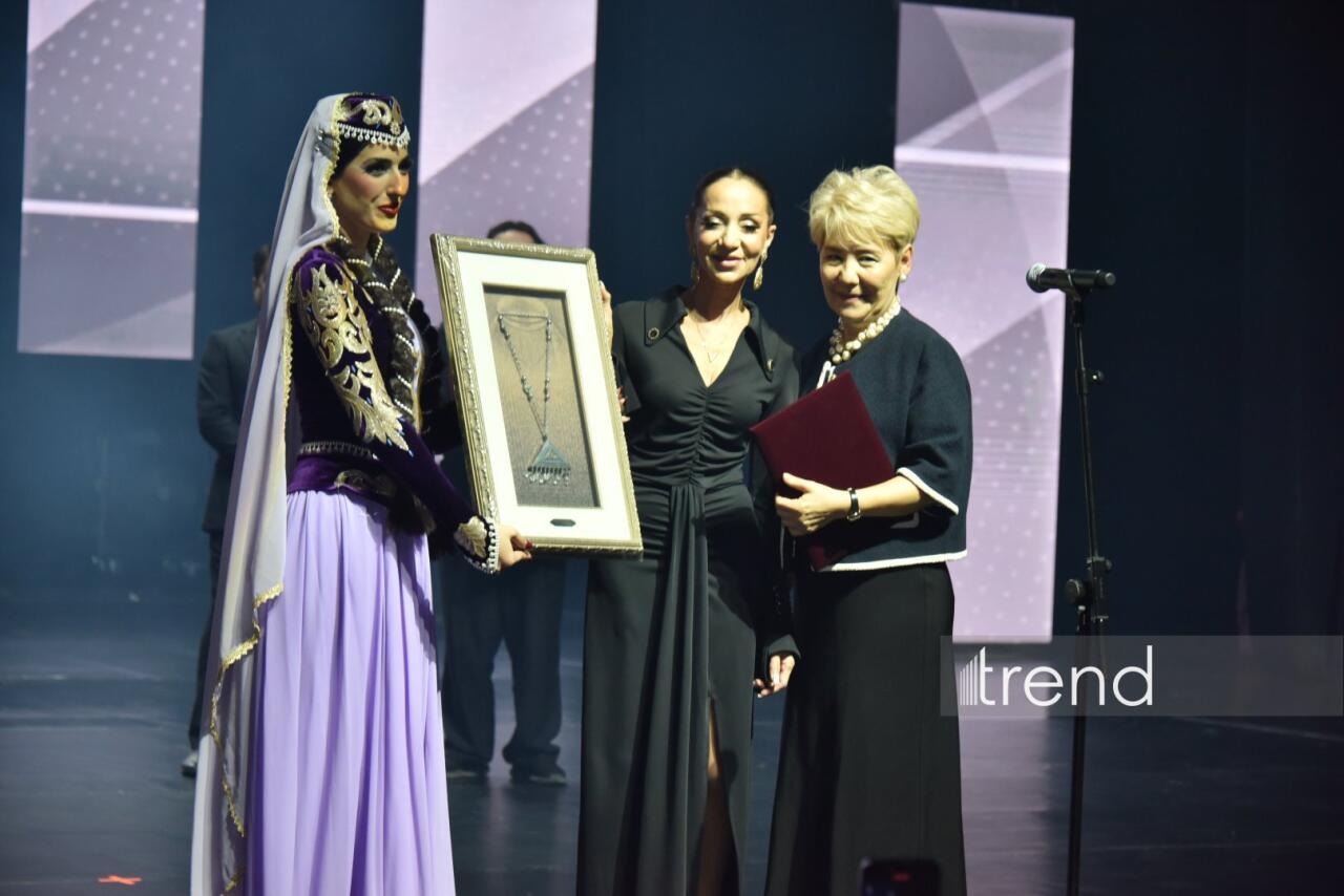 Феерический юбилей Тараны Мурадовой во Дворце Гейдара Алиева