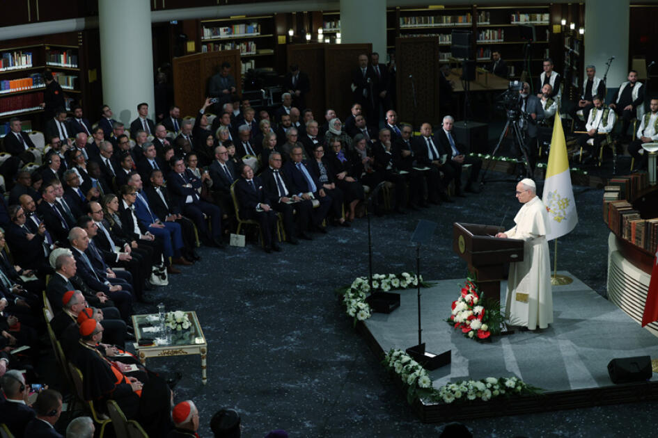 Папа Римский призвал к миру