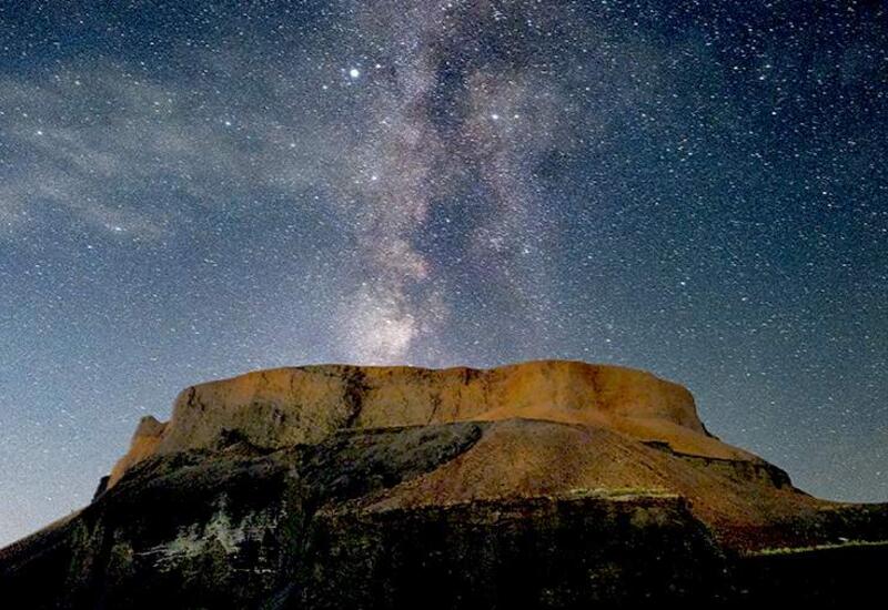 Астрономы допустили существование темной материи из-за свечения вокруг Млечного Пути