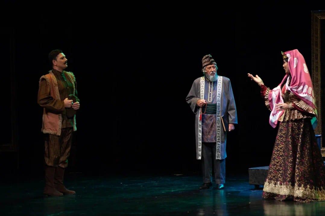 Amaliya Pənahova Dram Teatrda “Xurşidbanu Natəvan”la yad edildi