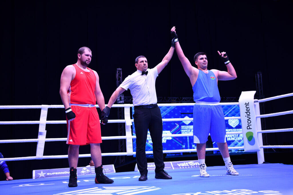 Еще два азербайджанских боксера вышли в полуфинал чемпионата Европы U-23