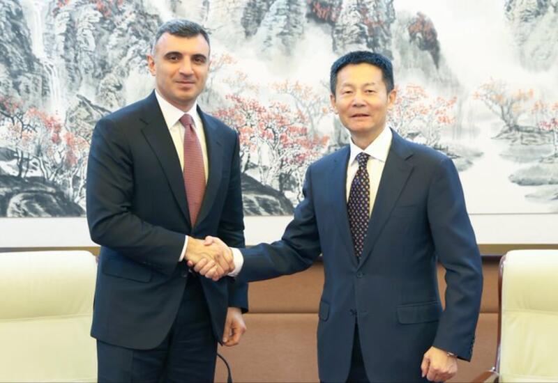 Азербайджан и Китай обсудили развитие рынков капитала