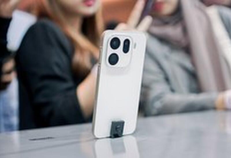 Создана самая большая камера для смартфонов