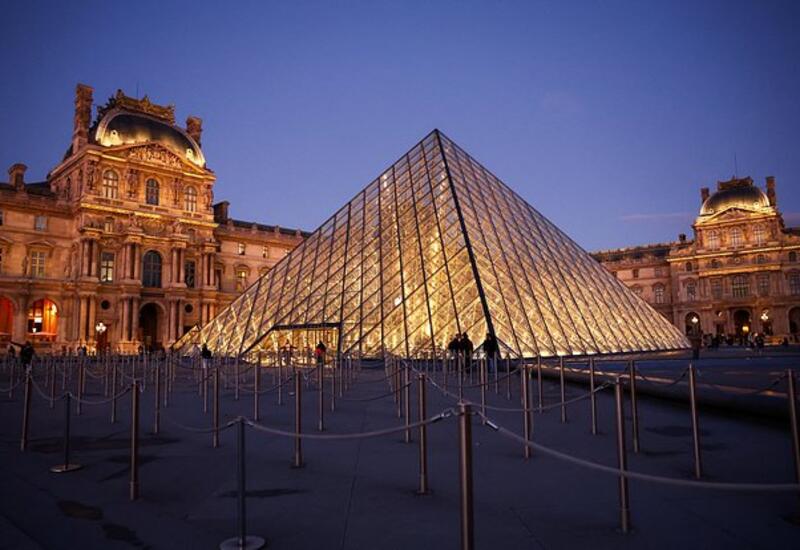Парижский Лувр поднимет цены