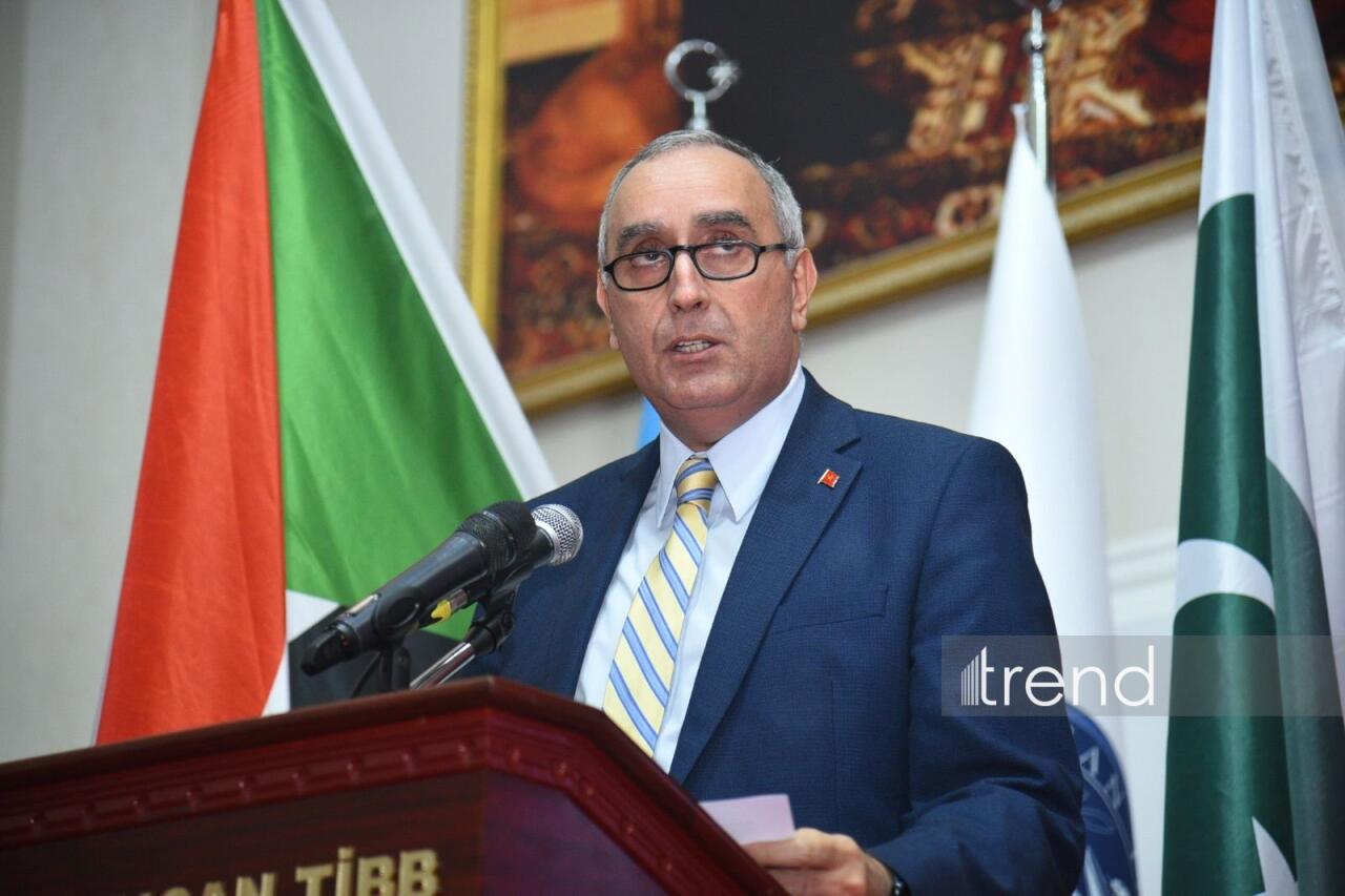 В Азербайджанском медицинском университете прошел Межкультурный студенческий фестиваль с участием более 20 стран