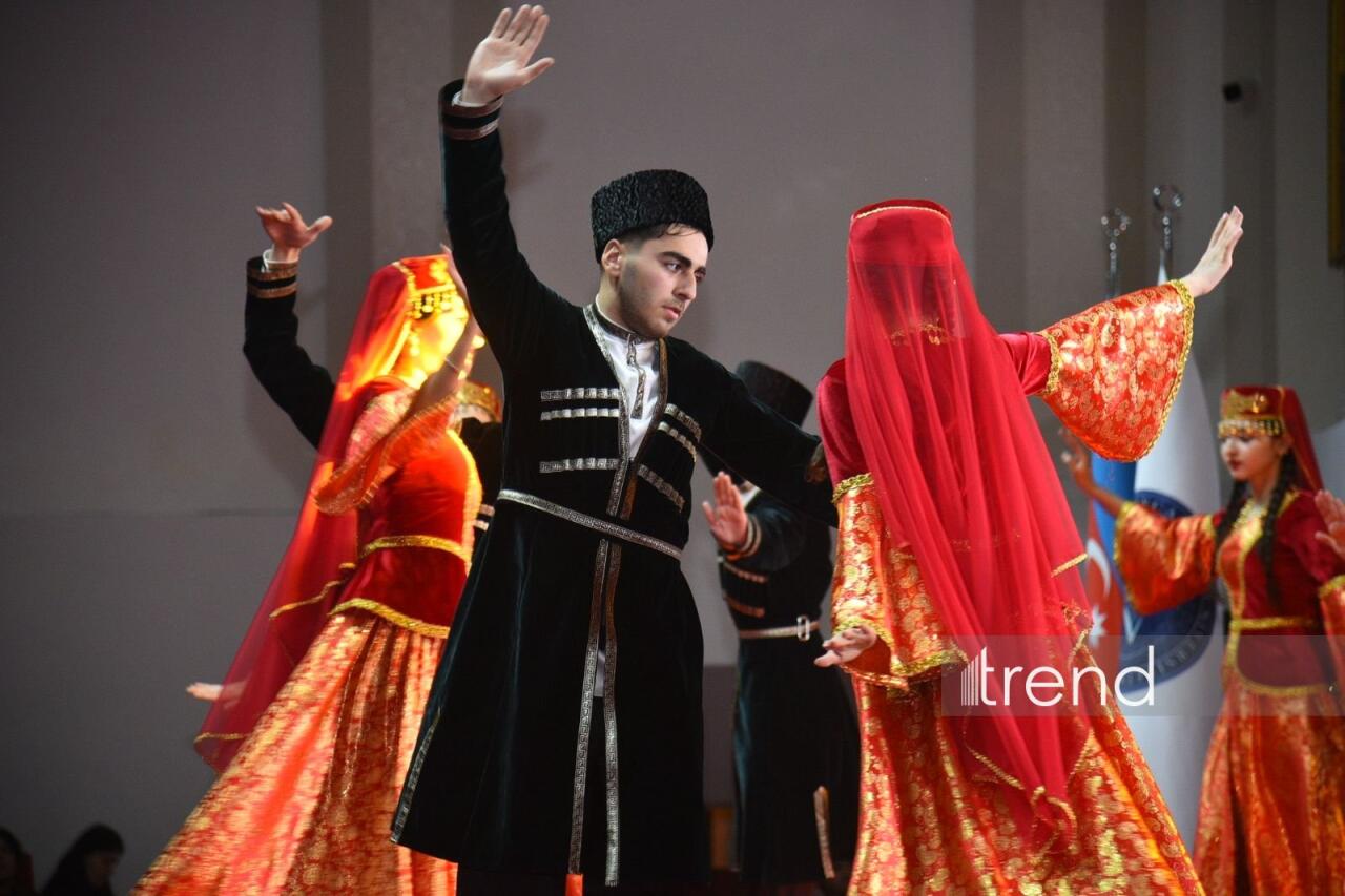 В Азербайджанском медицинском университете прошел Межкультурный студенческий фестиваль с участием более 20 стран