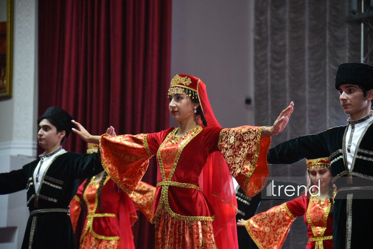 В Азербайджанском медицинском университете прошел Межкультурный студенческий фестиваль с участием более 20 стран