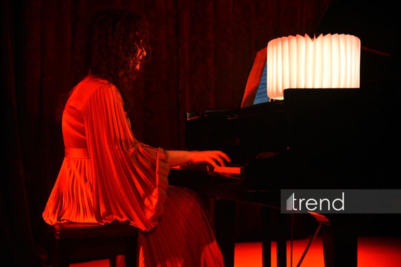 В Азербайджанской детской филармонии состоялась встреча "100 вопросов к эксперту" с Саидой Тагизаде