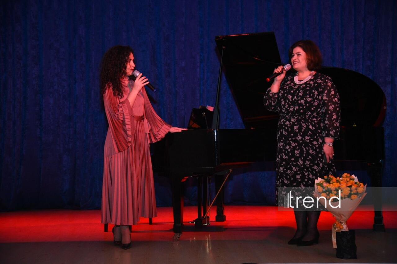 В Азербайджанской детской филармонии состоялась встреча "100 вопросов к эксперту" с Саидой Тагизаде