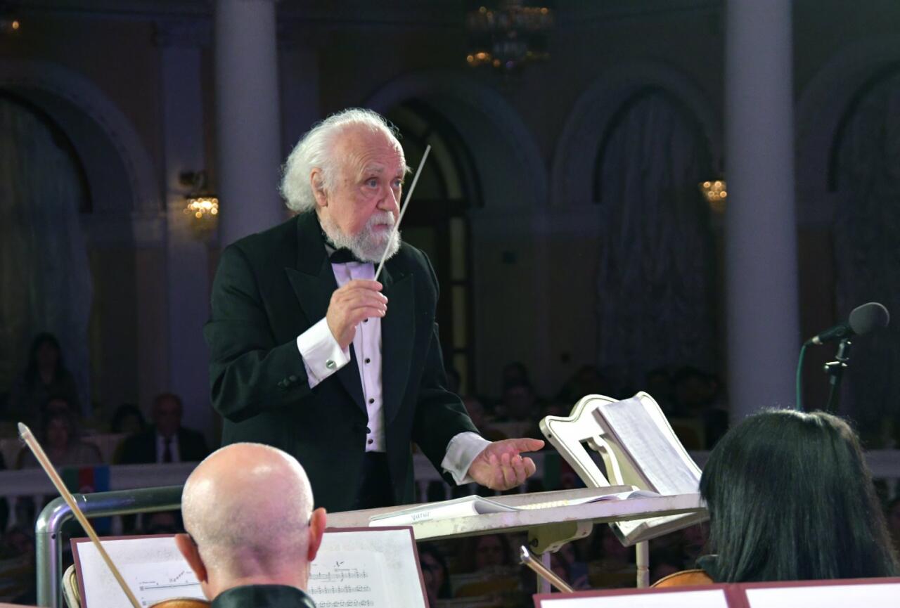 Деятели культуры Азербайджана и Турции представили грандиозный концерт