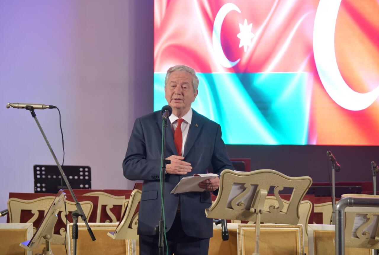 Деятели культуры Азербайджана и Турции представили грандиозный концерт