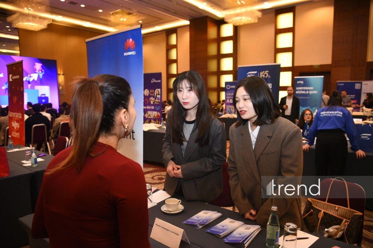 İRİA-nın təşkilatçılğı ilə “İKT Karyera Sərgisi” keçirilib