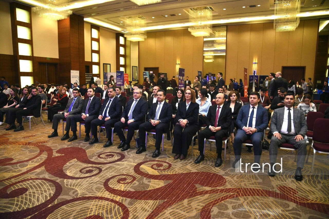 İRİA-nın təşkilatçılğı ilə “İKT Karyera Sərgisi” keçirilib