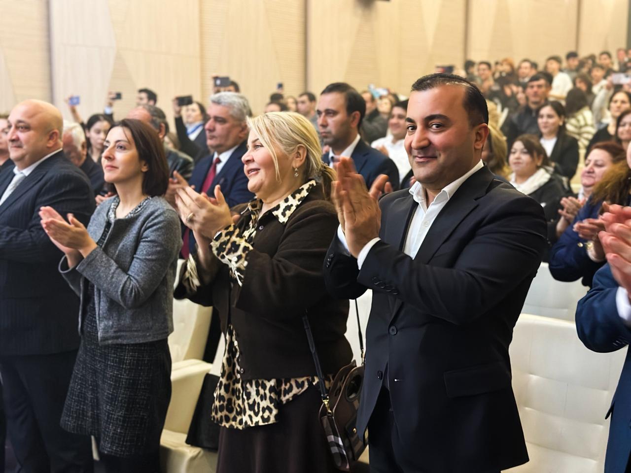 В Гянджинской государственной филармонии представлена инклюзивная концертная программа "DəyərliSƏN"