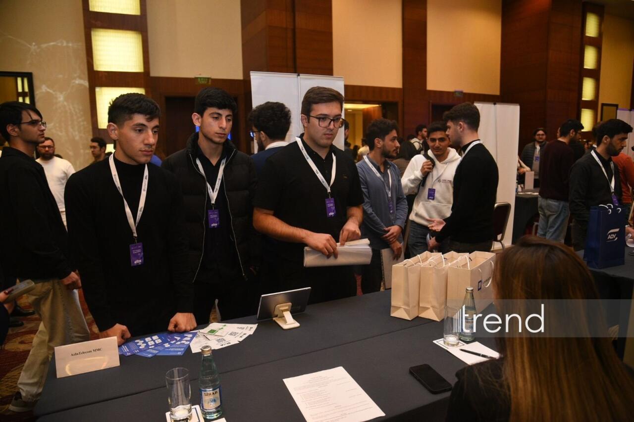 İRİA-nın təşkilatçılğı ilə “İKT Karyera Sərgisi” keçirilib