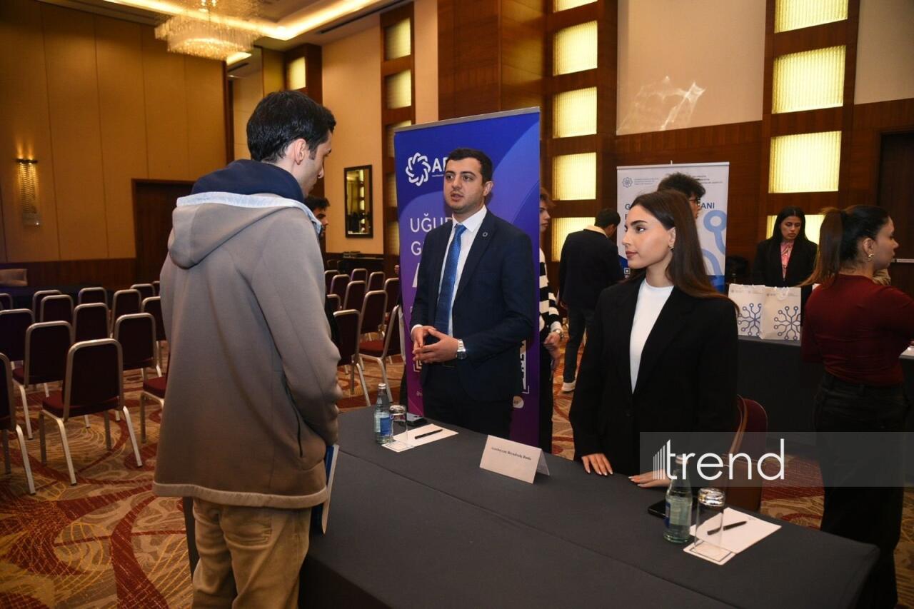 İRİA-nın təşkilatçılğı ilə “İKT Karyera Sərgisi” keçirilib