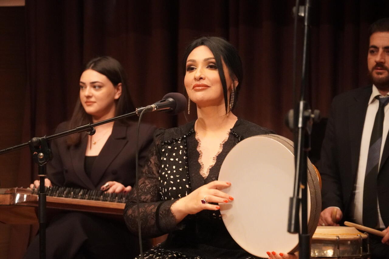 Уникальный артист Ахмед Агдамский и его легендарные женские партии – по следам творческого наследия