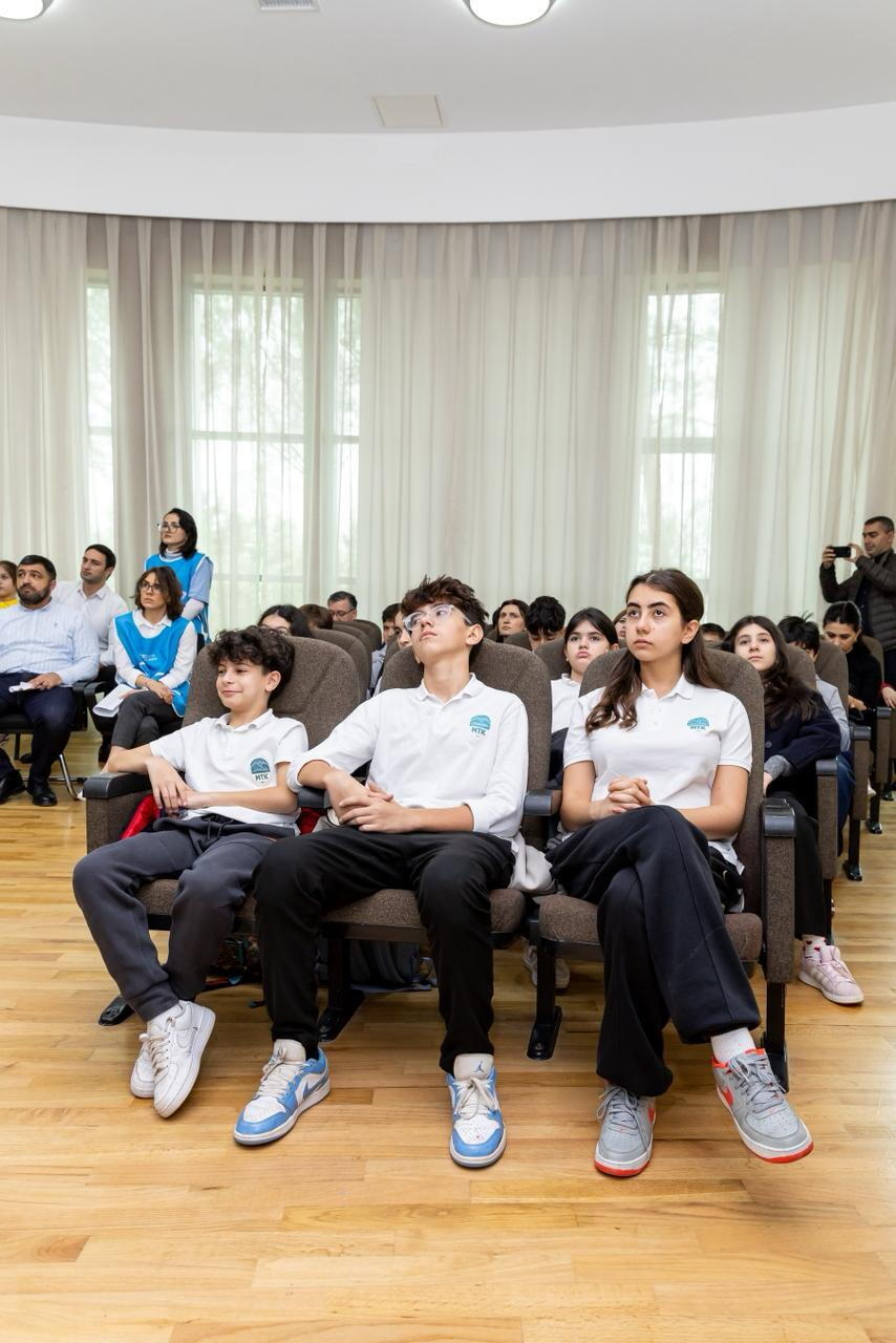 IDEA организовало экскурсию для школьников в Инновационный центр Экопарк