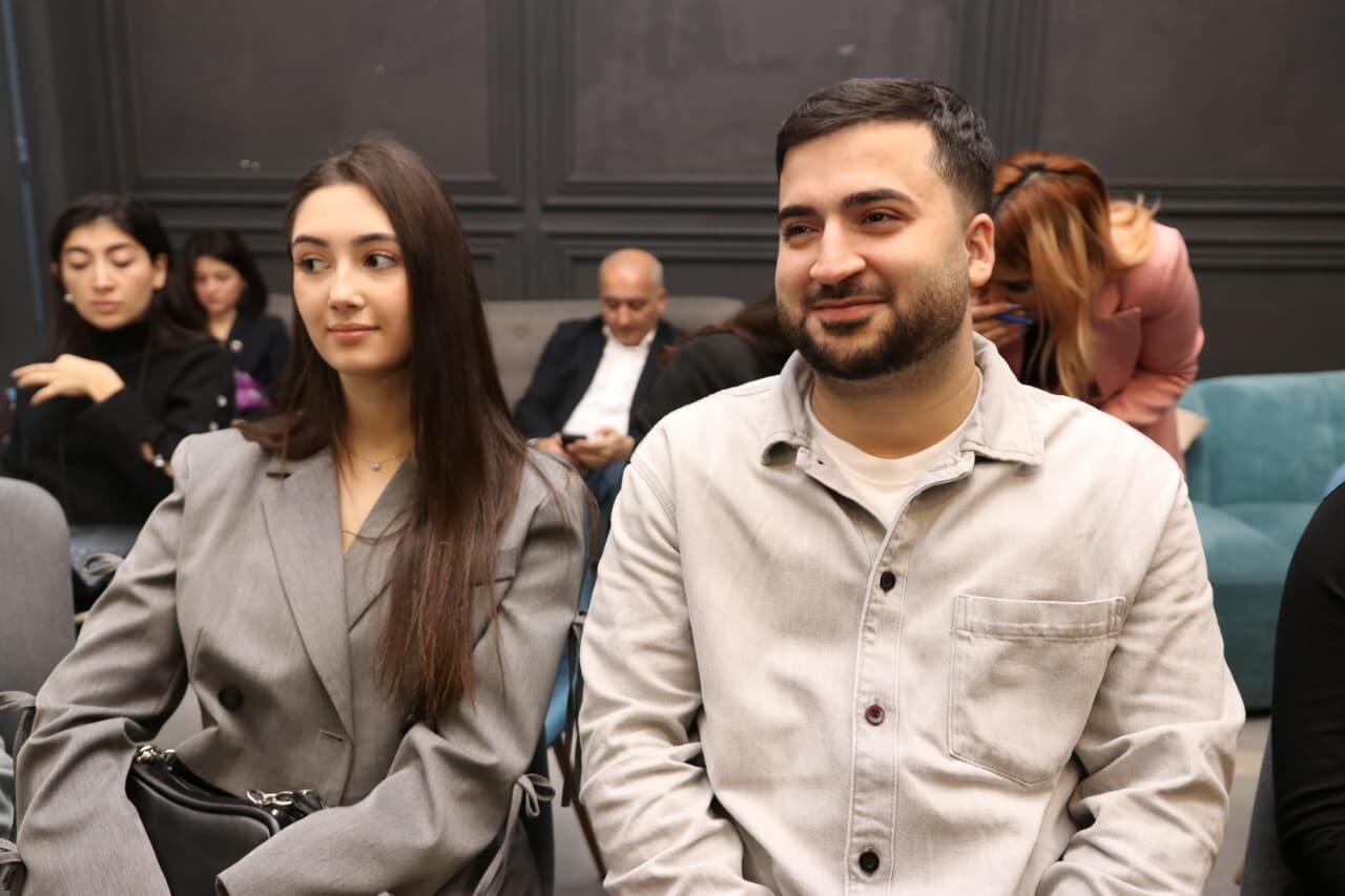 Budapeştdə diaspor gənclərinin toplantısı keçirilib