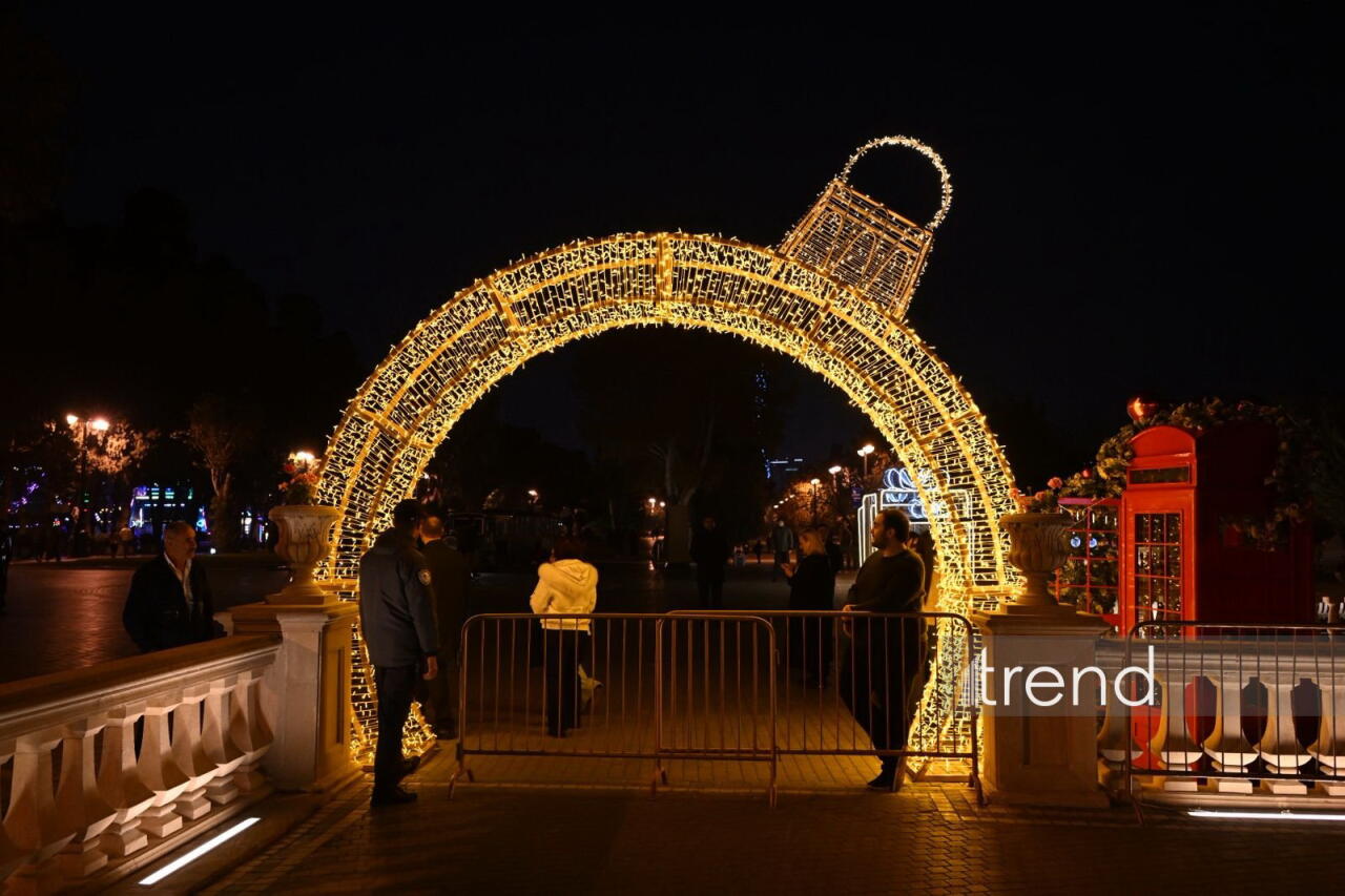 Bakı bulvarında Yeni il yarmarkasına xüsusi hazırlıq görüb, buz meydançası yaradılıb