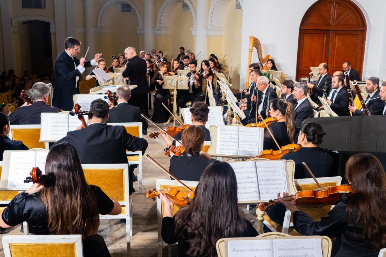 Где время замерло и растворилось в шквале чувств - так началась зима в Баку