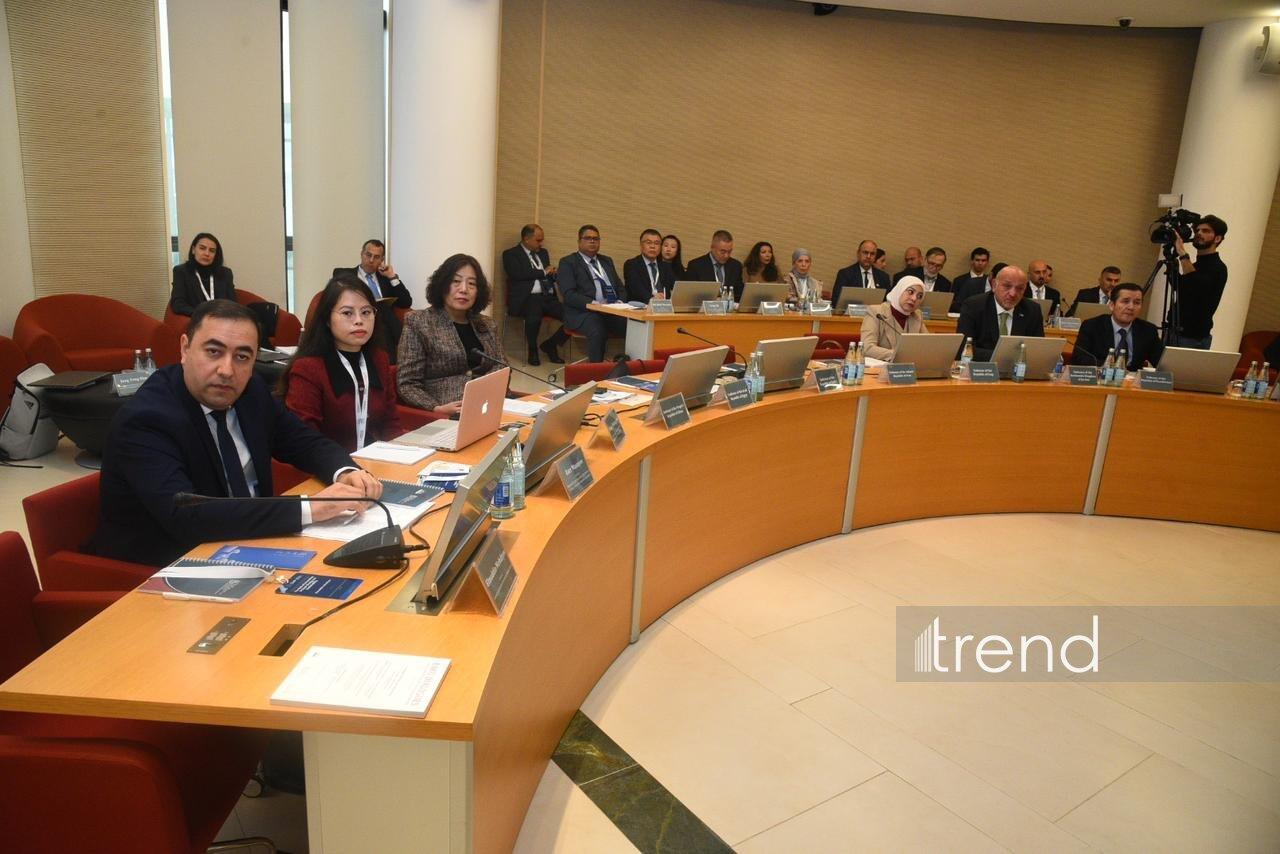 В Баку проходит международная конференция на тему "Роль университетов в сфере "зеленой" энергии и устойчивости"